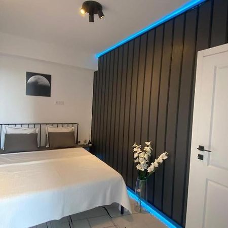 Q Luxury Apartment - Palas Center Jassy Zewnętrze zdjęcie